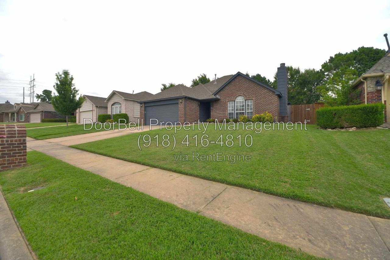 11621 S Mulberry Ln - Photo 3 of 26