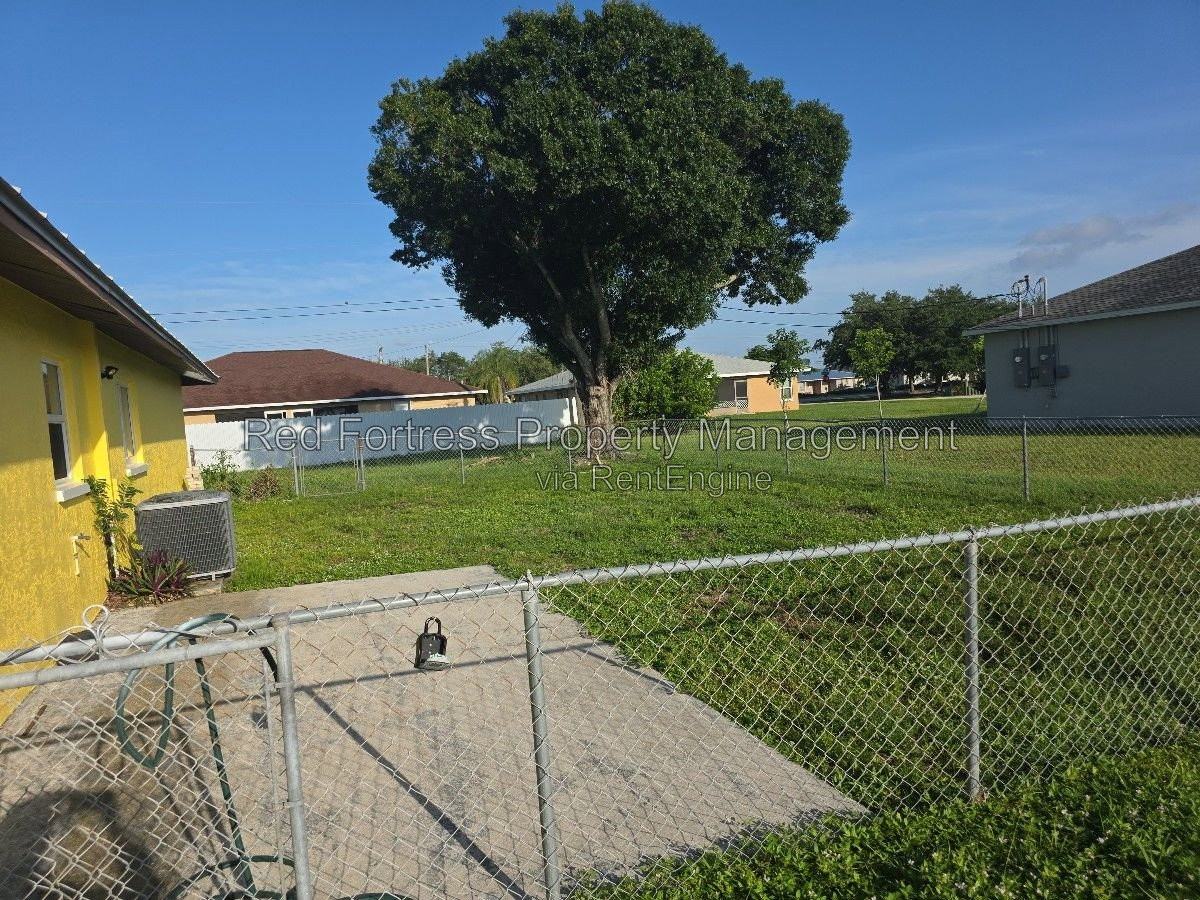 3608 Sw 7th Pl - Photo 6 of 11