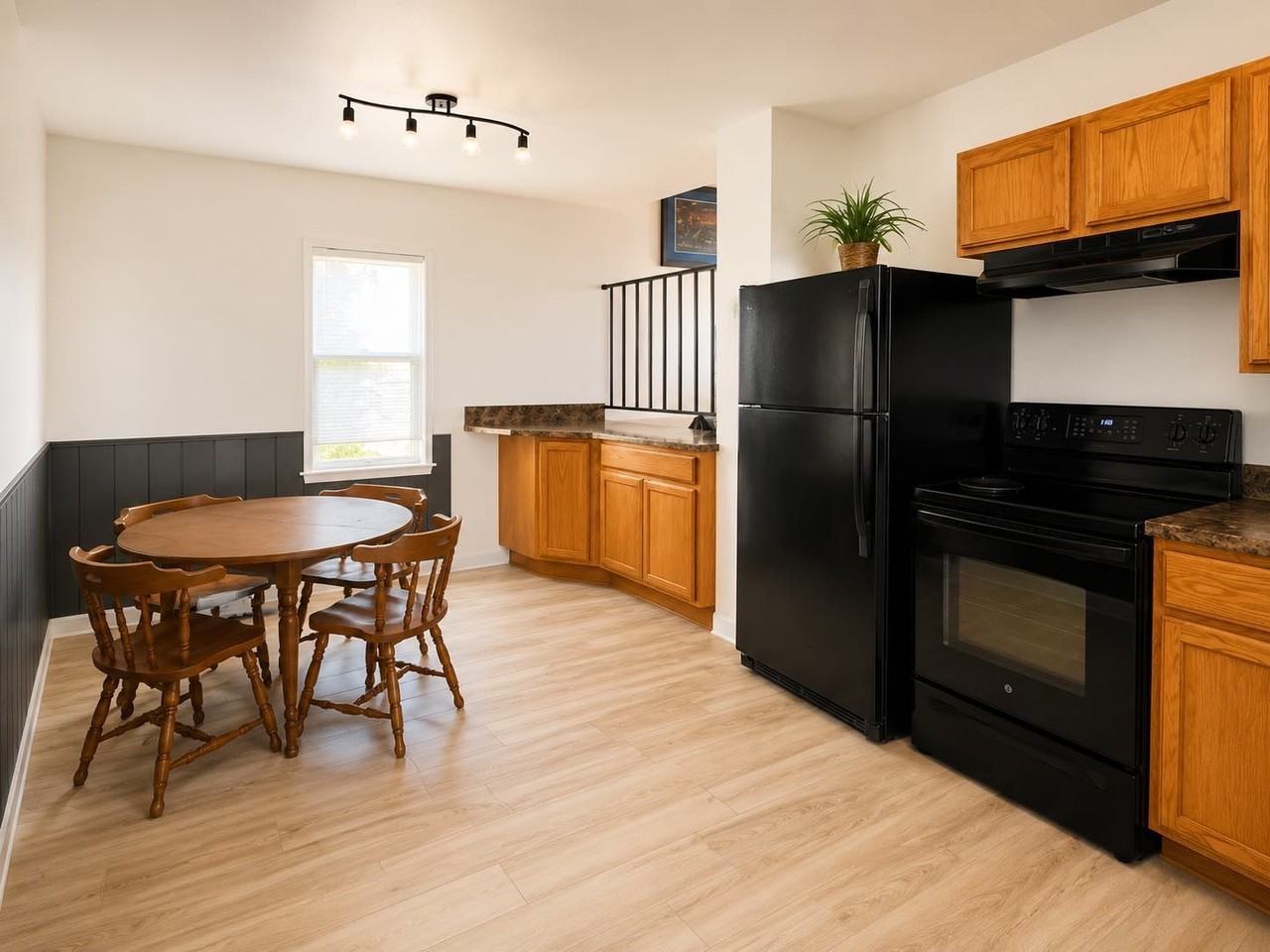 38935 Pine St - Photo 5 of 14