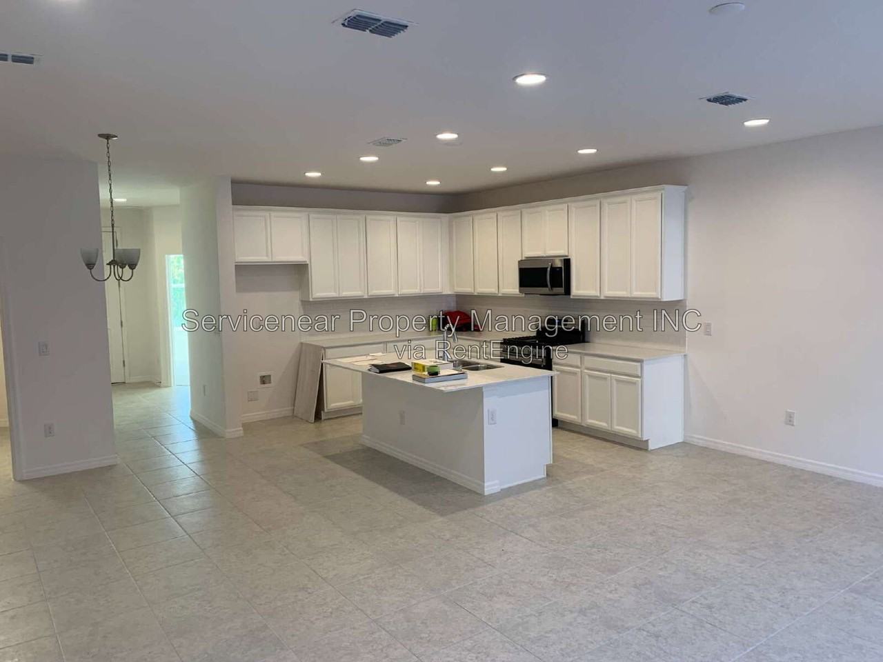 6310 Goldcoast Ave - Photo 3 of 25