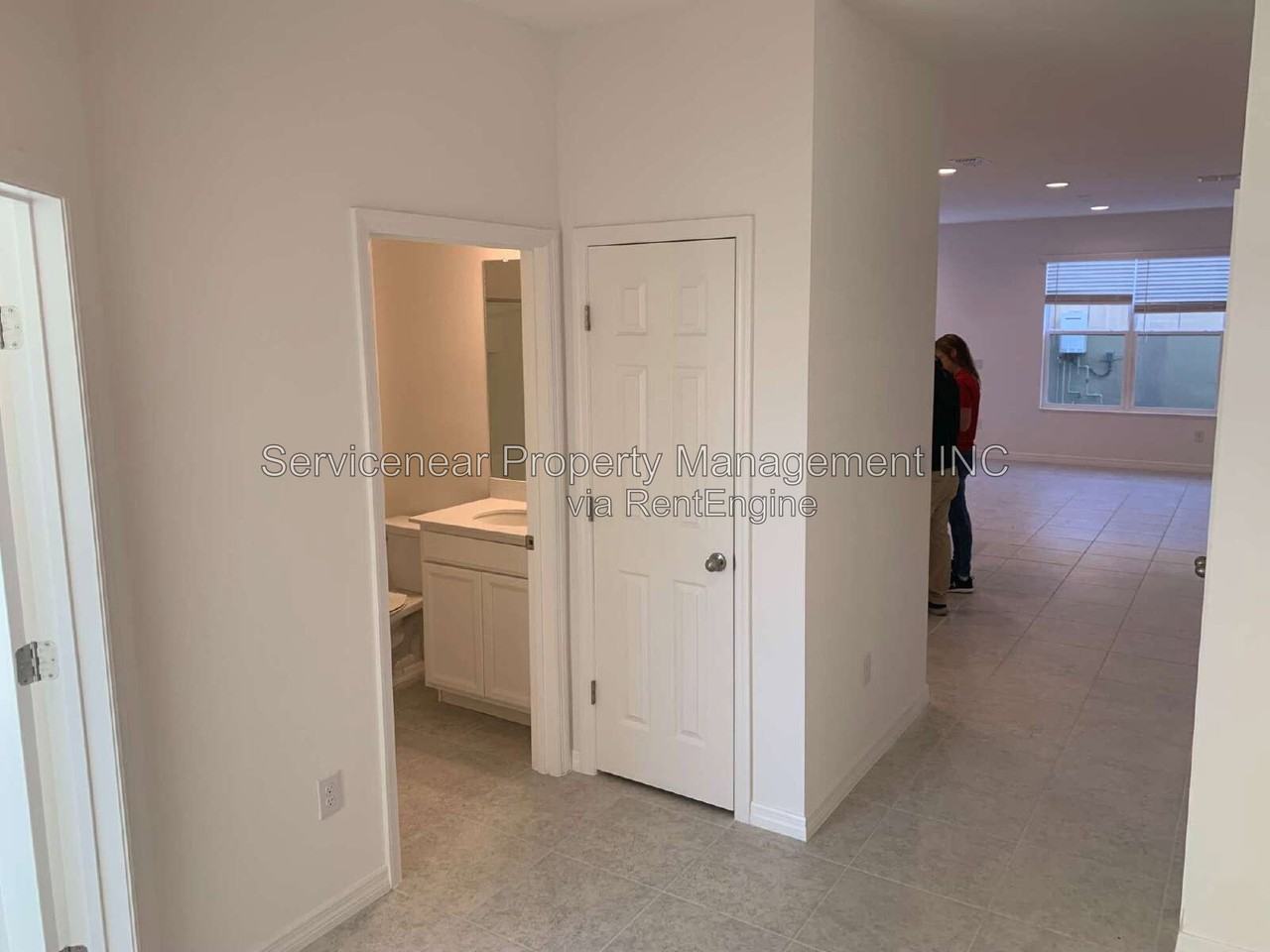 6310 Goldcoast Ave - Photo 5 of 25