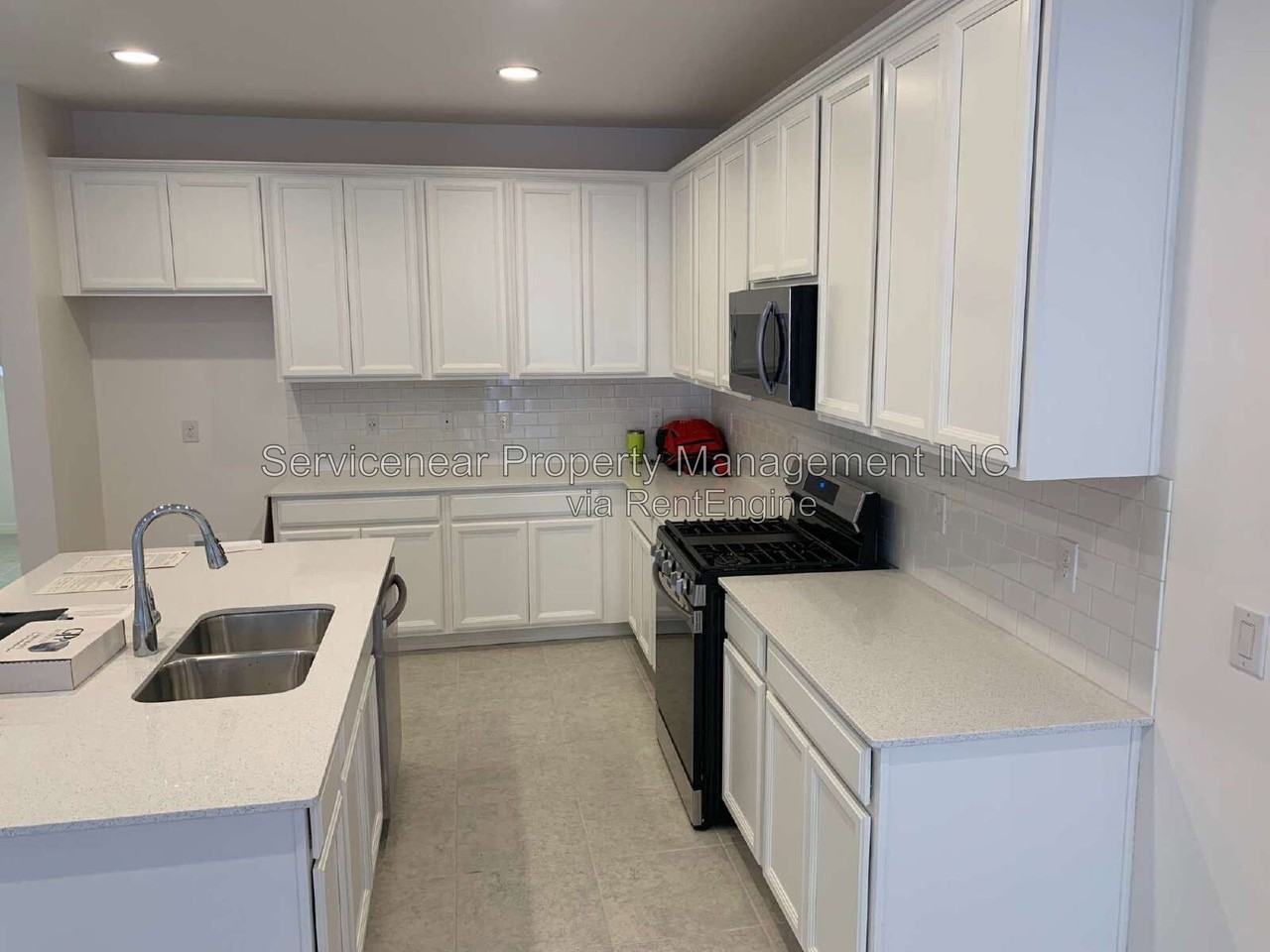 6310 Goldcoast Ave - Photo 6 of 25