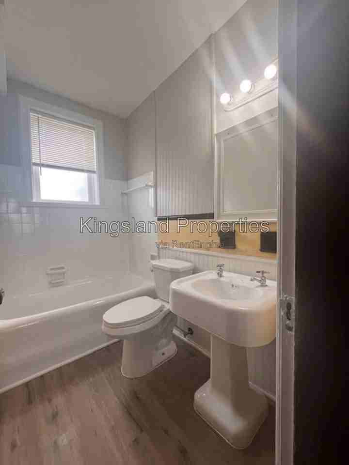 3747 Dunnica Ave #101 - Photo 4 of 13