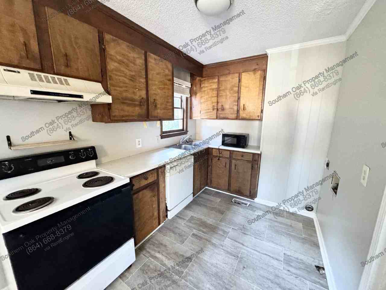 200 Holliday Ln #A - Photo 2 of 5