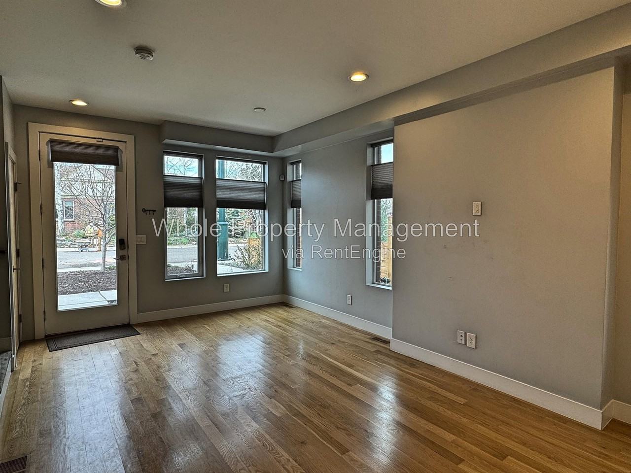 1448 Xavier St - Photo 4 of 43