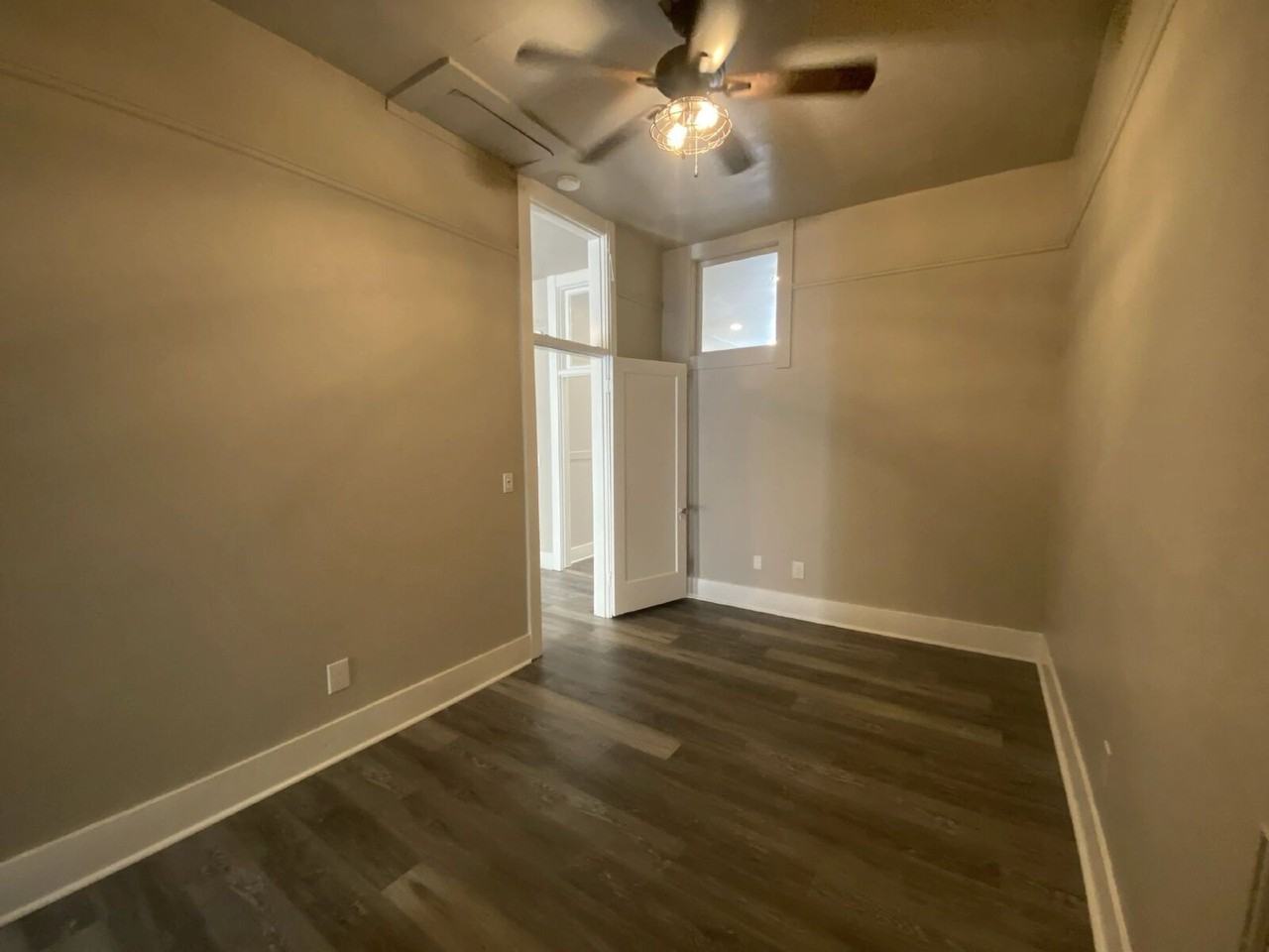 624 Se Main St - Photo 5 of 27
