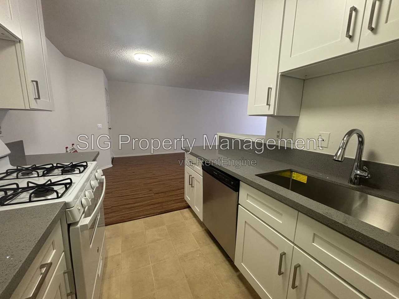 10241 Commerce Ave #5 - Photo 5 of 19
