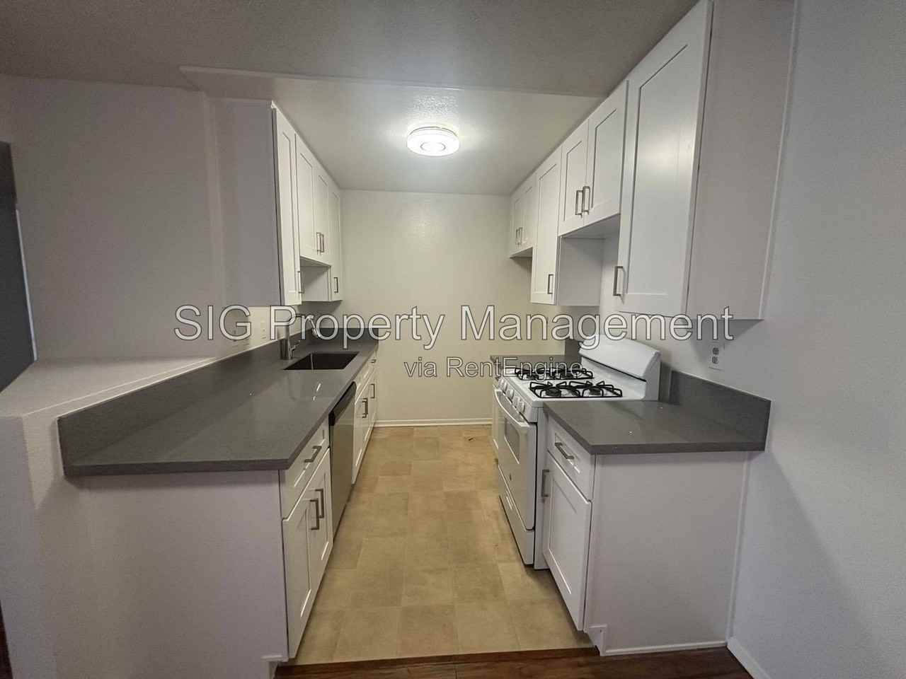 10241 Commerce Ave #5 - Photo 6 of 19