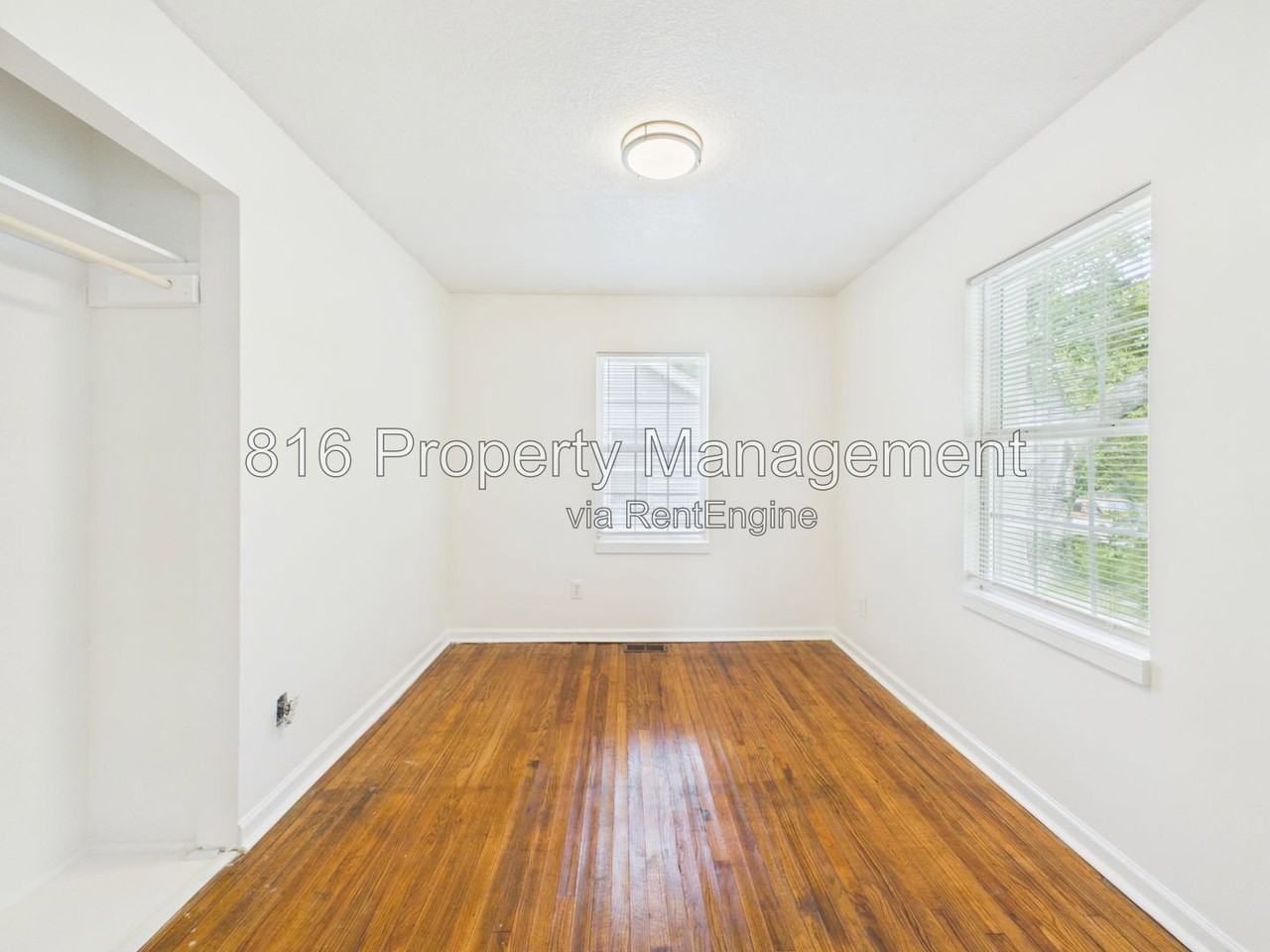 7924 Agnes Ave - Photo 5 of 18