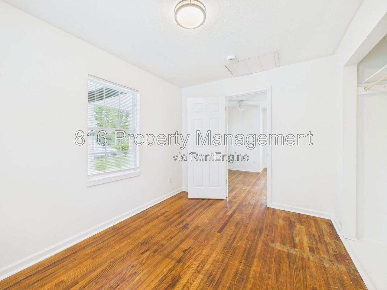 7924 Agnes Ave - Photo 7 of 18