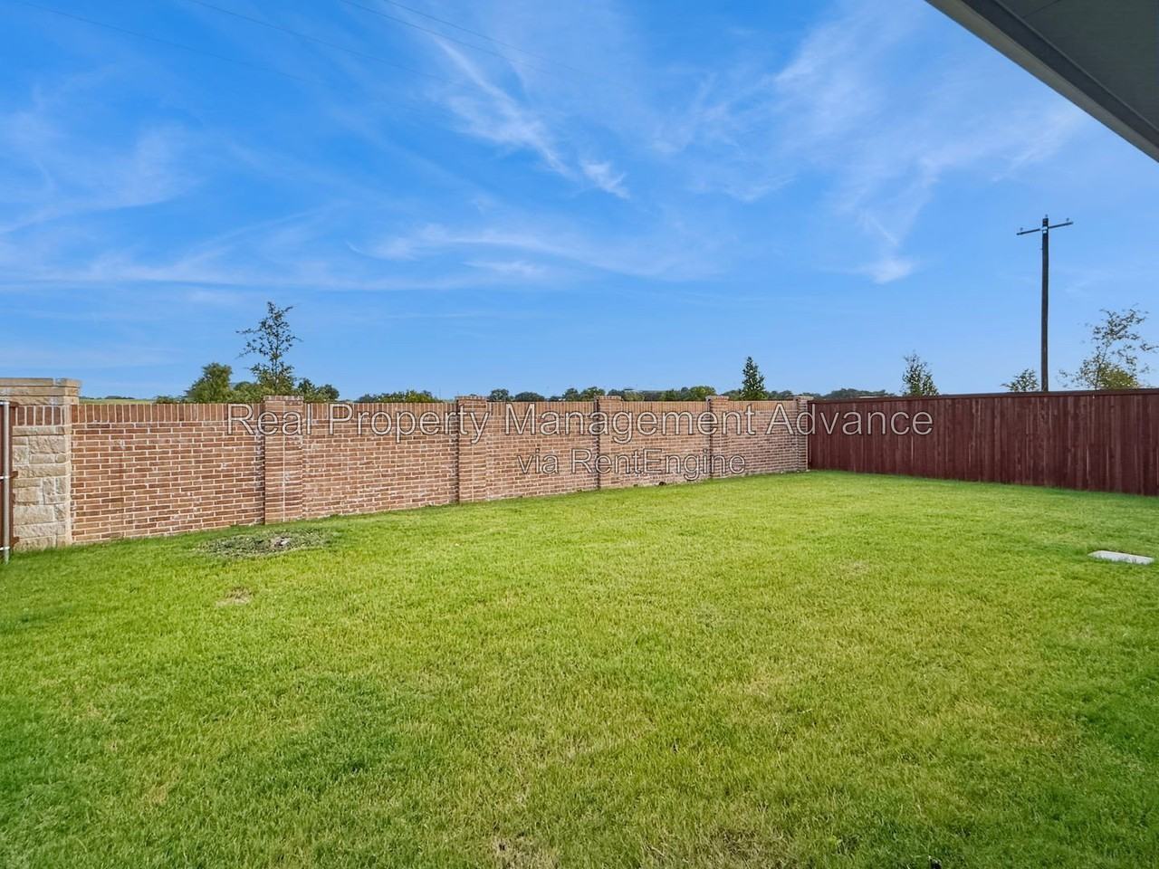 1629 Topaz Trl - Photo 4 of 16