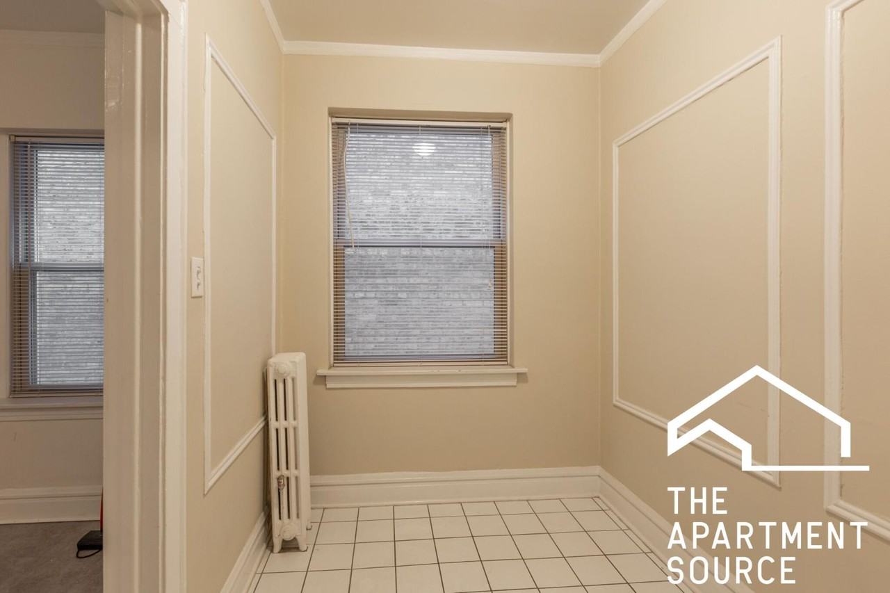 3120 Oak Park Ave #206 - Photo 4 of 12