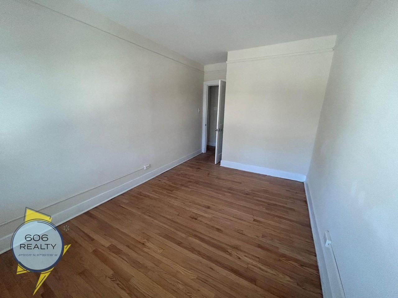 98 Lincoln Ave #1E - Photo 3 of 8
