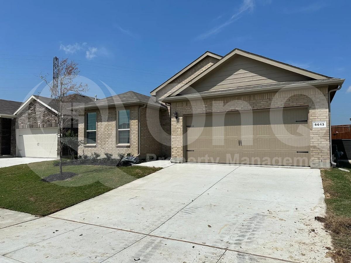 8613 Wildwest Dr - Photo 2 of 15
