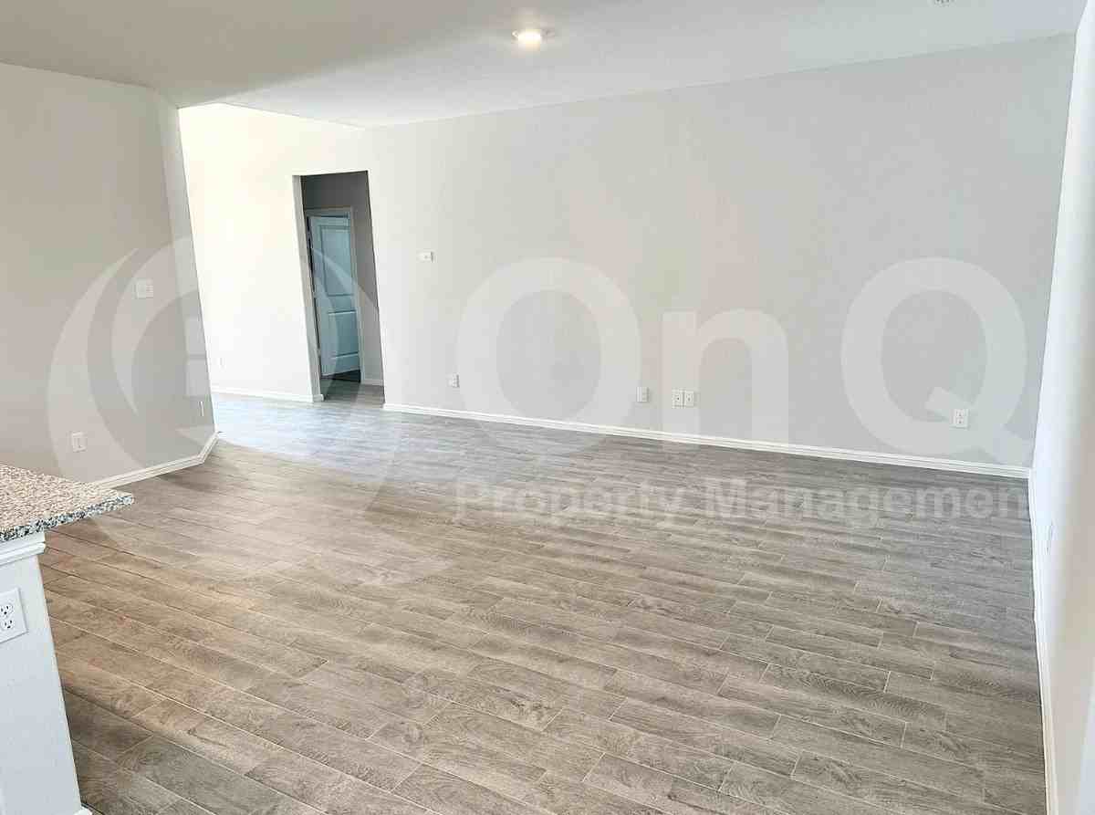 8613 Wildwest Dr - Photo 6 of 15