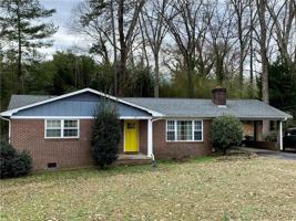 featured image of 106 Azalea Dr