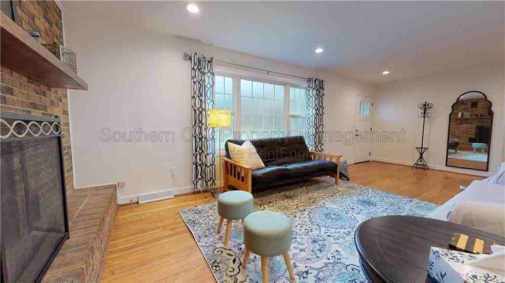 106 Azalea Dr - Photo 2 of 16
