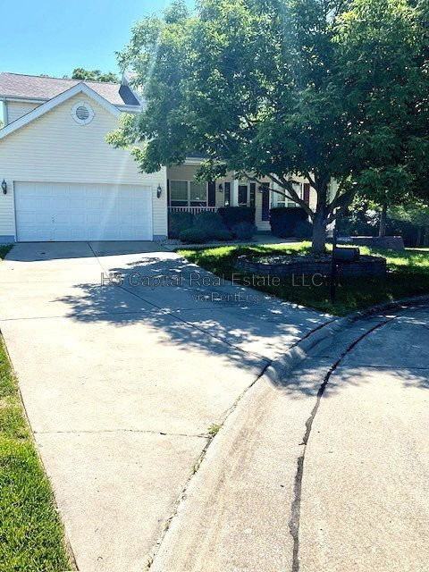 2209 Tigers Way - Photo 2 of 44