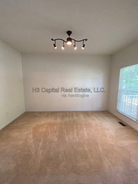 2209 Tigers Way - Photo 6 of 44