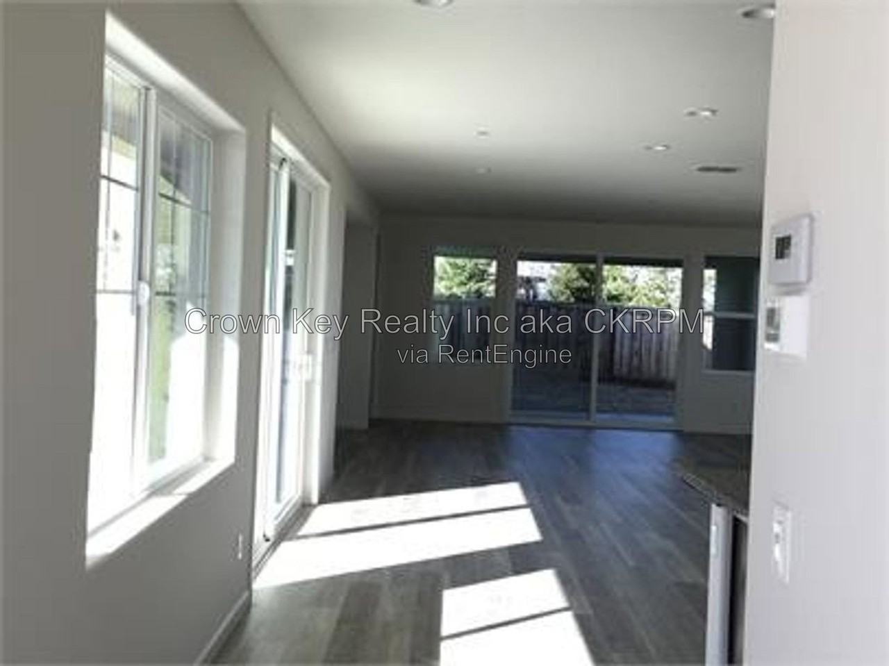 3831 Comstock Pl - Photo 3 of 13