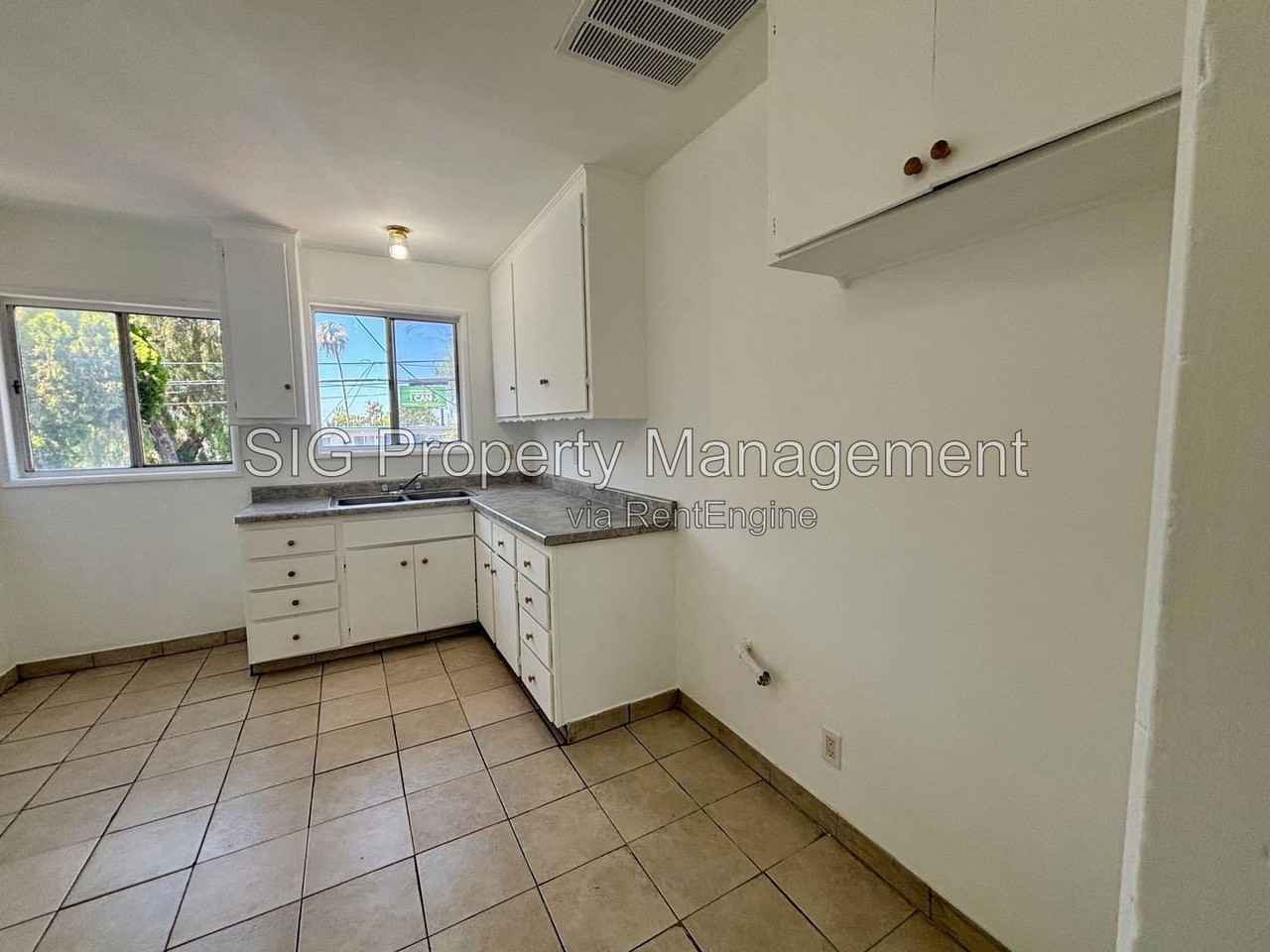 13226 Maclay St #5 - Photo 5 of 13