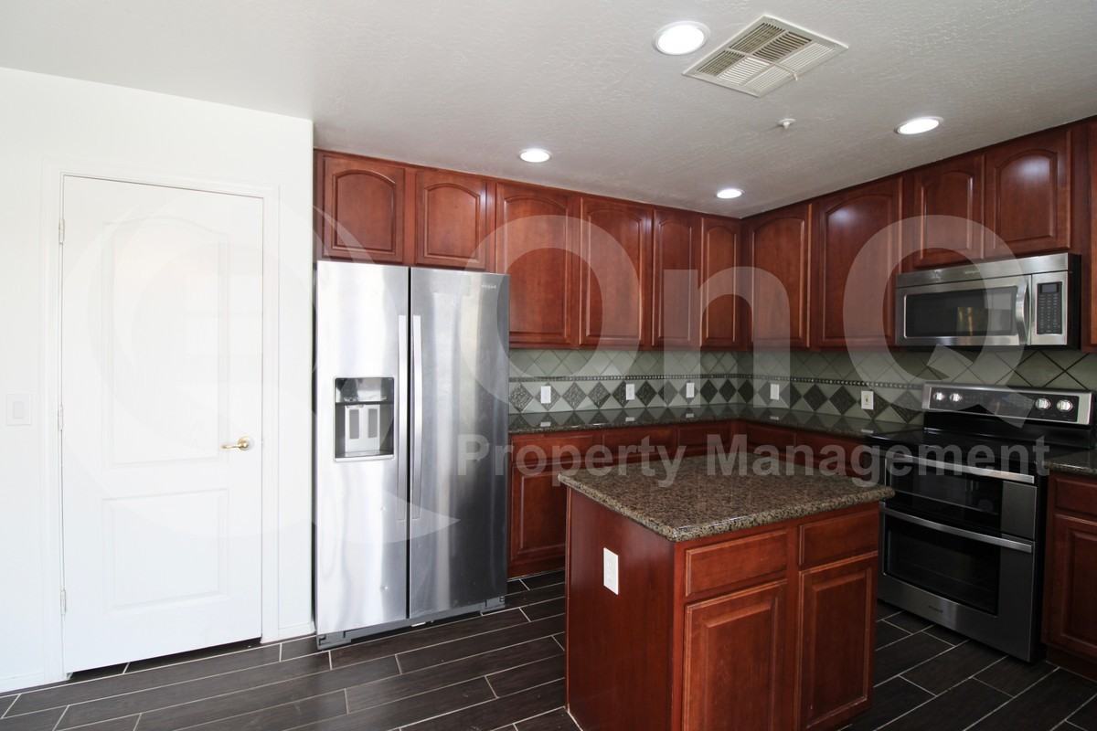30384 N 128th Ln - Photo 6 of 41