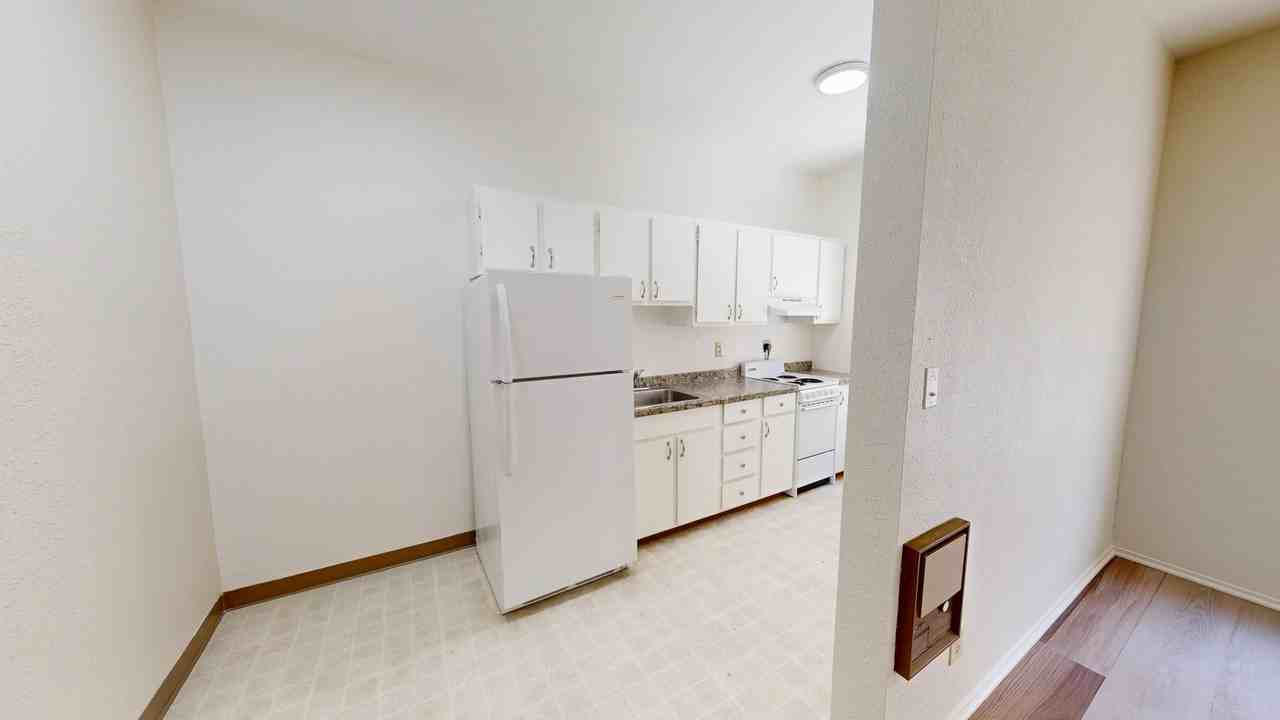 434 Leavenworth Street - Photo 2 of 25