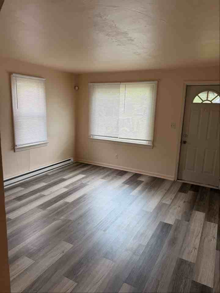 181 E Judson Ave - Photo 2 of 14