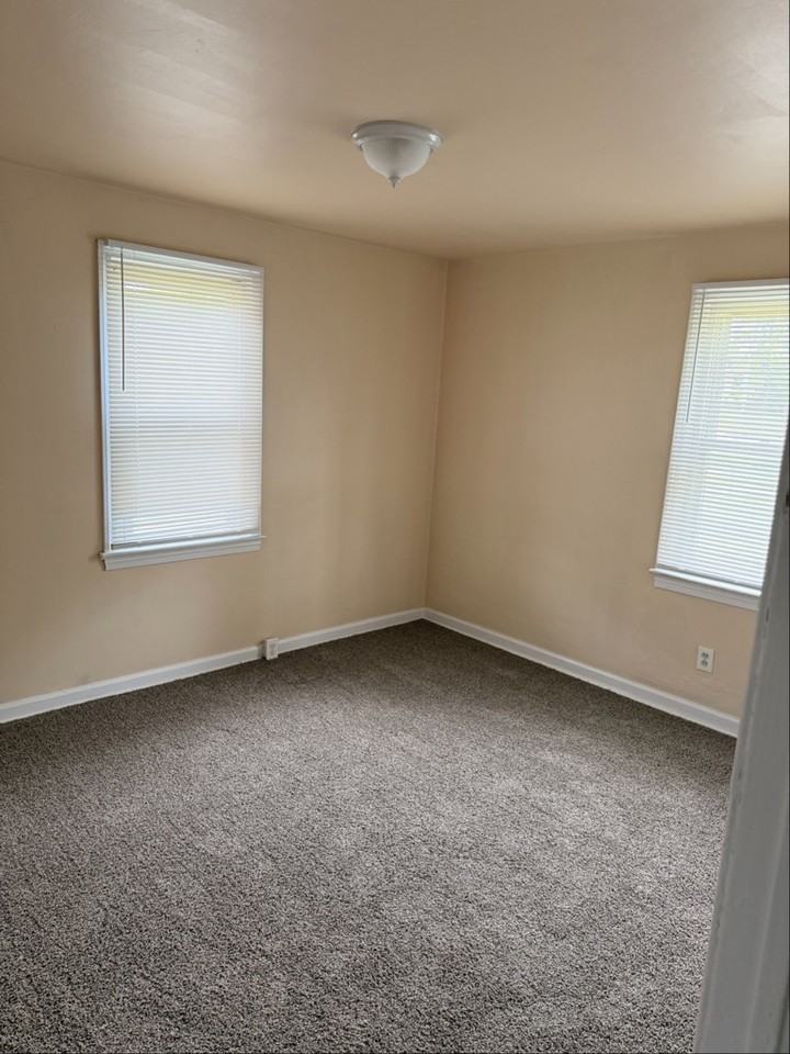 181 E Judson Ave - Photo 3 of 14
