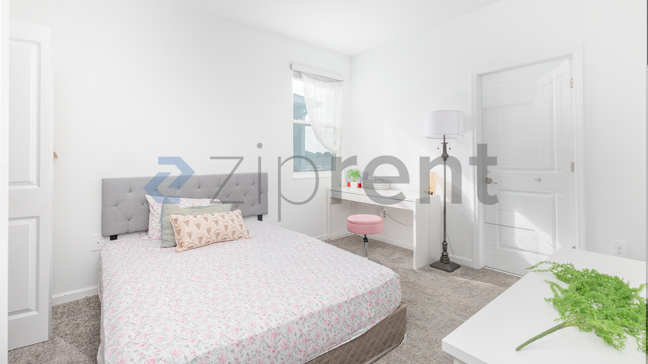 1651 Cross Prairie Pkwy - Photo 4 of 9