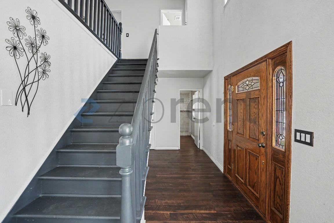 714 Appleton Rd - Photo 7 of 32