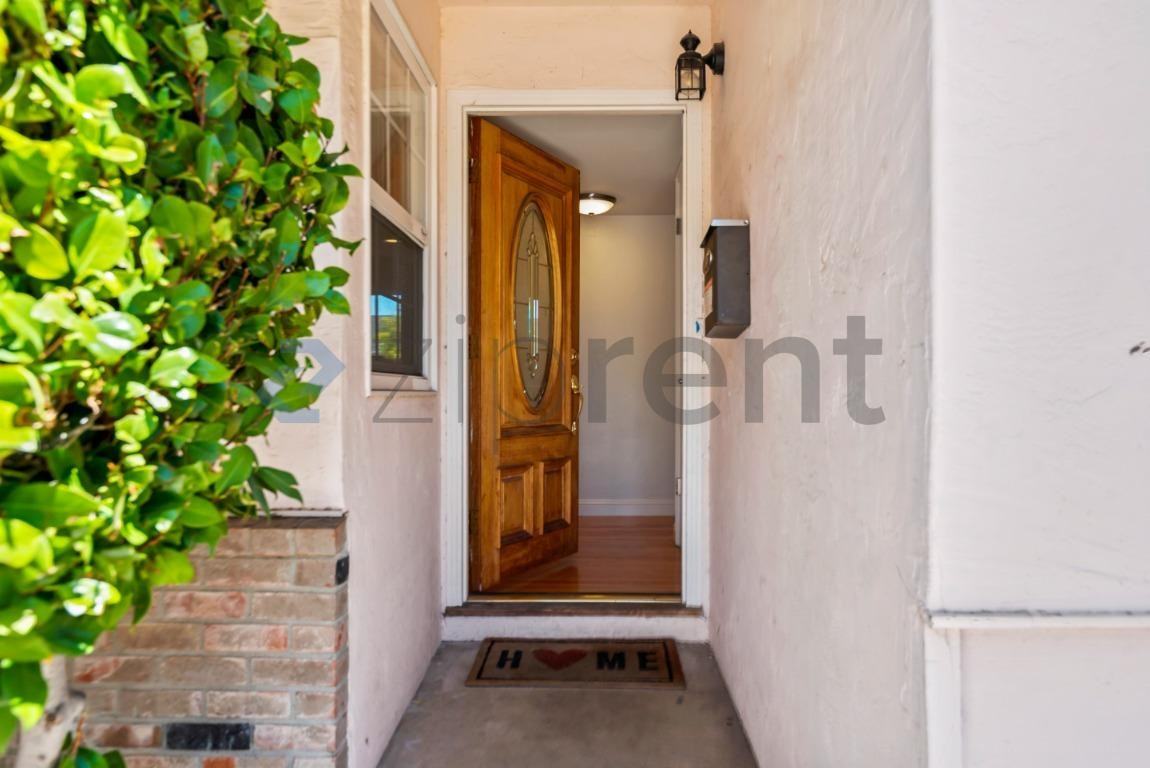 1426 Brook Glen Dr - Photo 4 of 28