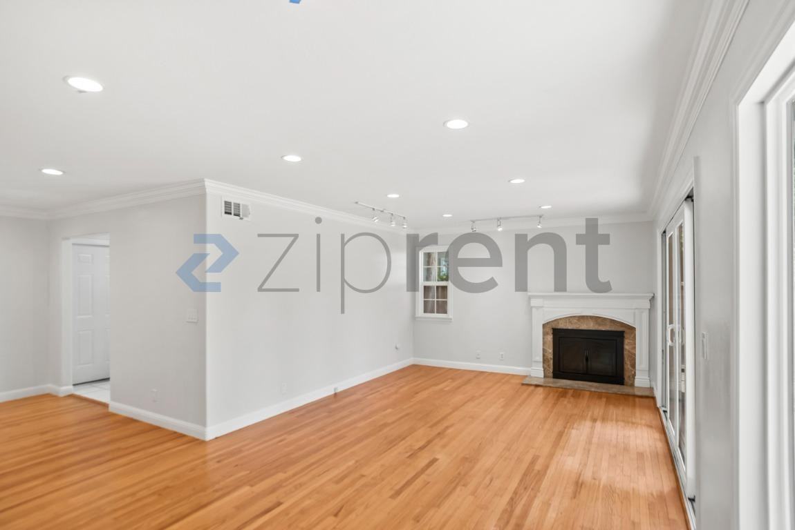 1426 Brook Glen Dr - Photo 6 of 28