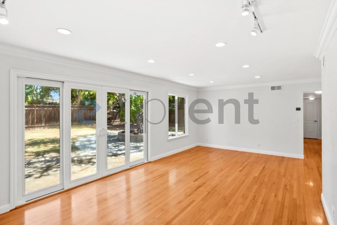 1426 Brook Glen Dr - Photo 7 of 28