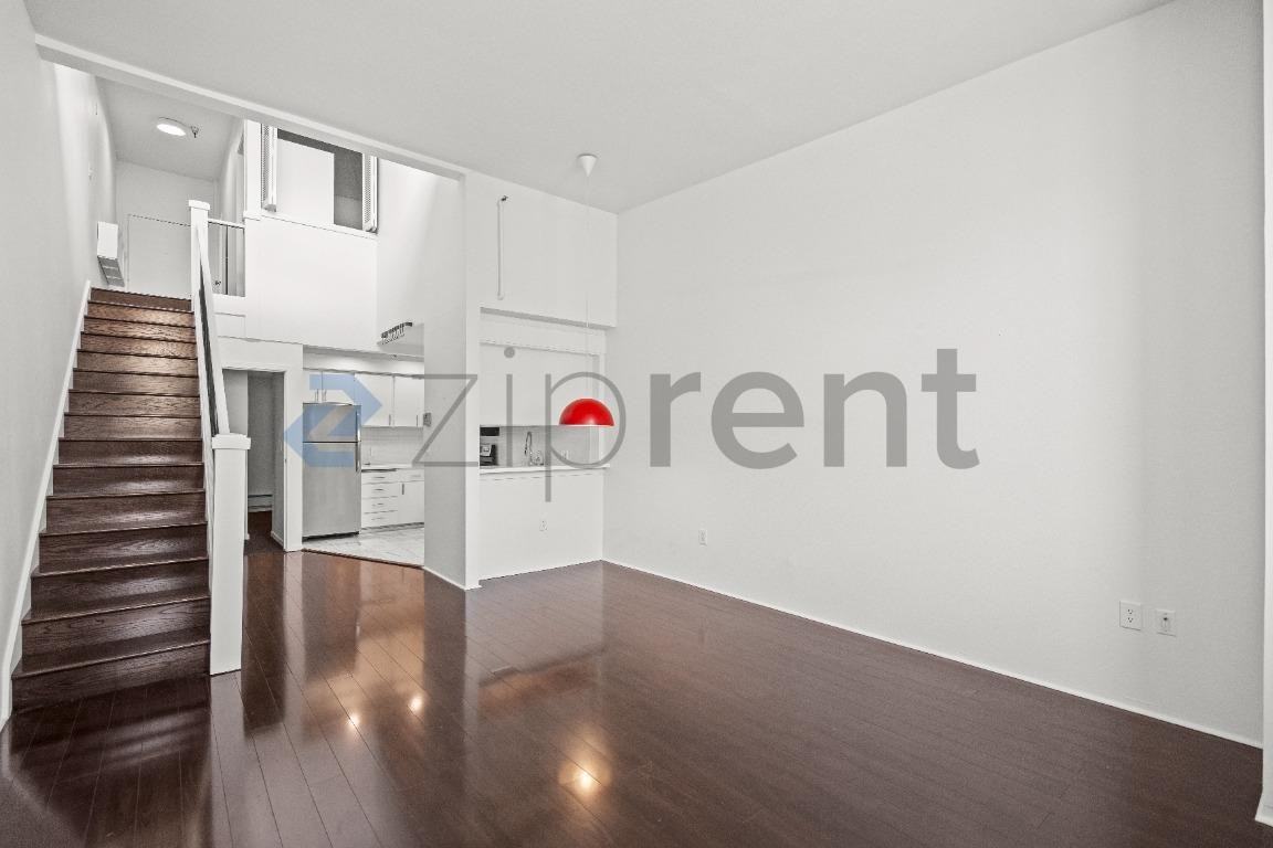 1406 Harvard Ave #16 - Photo 7 of 13