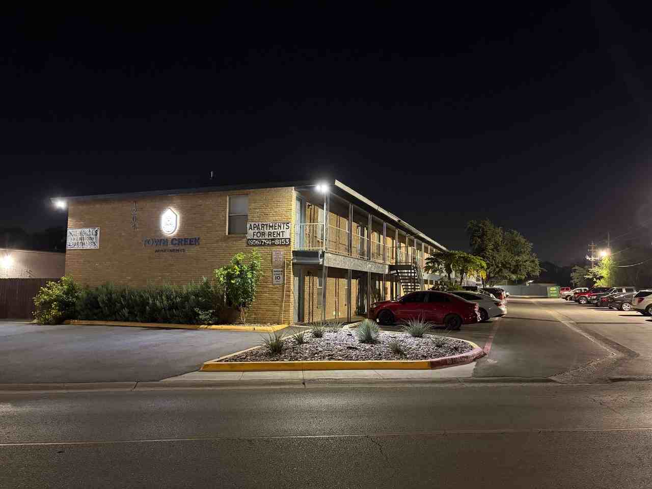 Town Creek Apartments - Photo 7 of 31