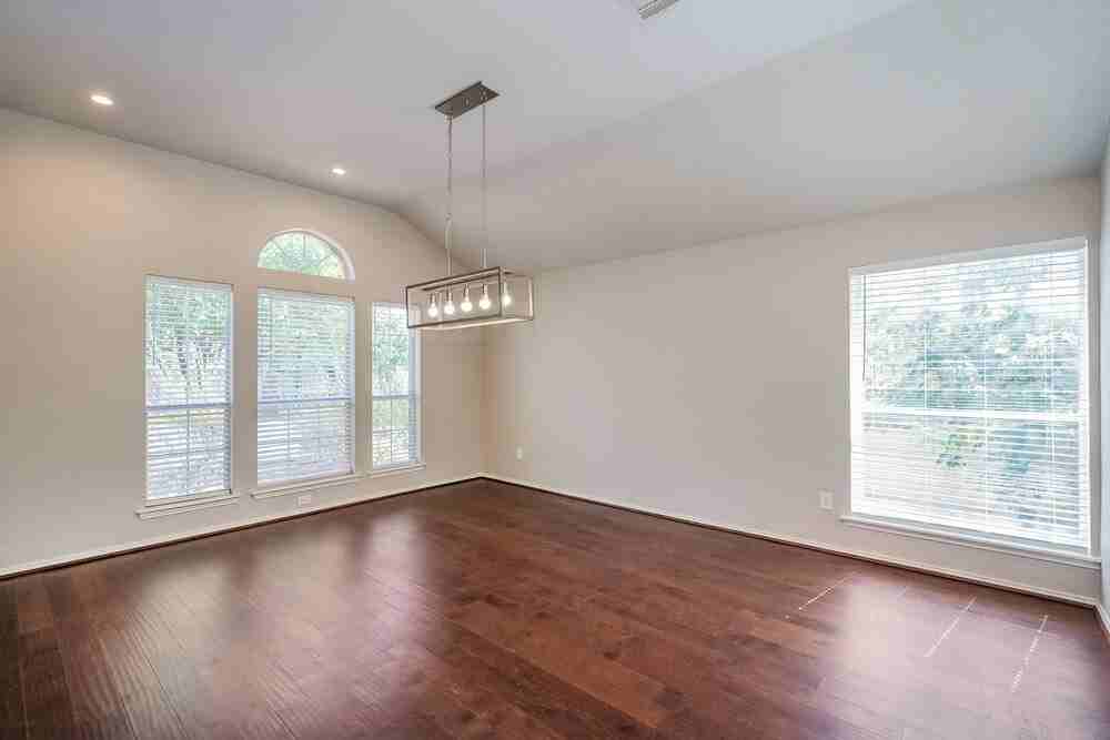 1005 Fort Apache Dr - Photo 3 of 16