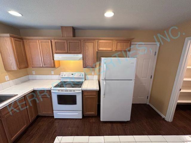 1111 Sw 6th Way - Photo 7 of 22
