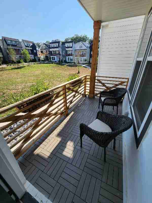 530 Edwin St #22 - Photo 4 of 34