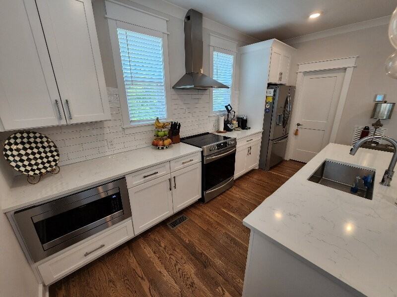 530 Edwin St #22 - Photo 7 of 34