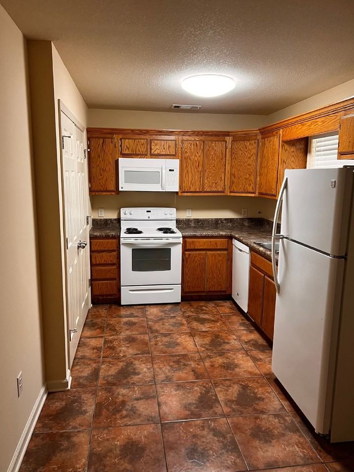 White Buffalo Apartments #24 - Photo 3 of 11