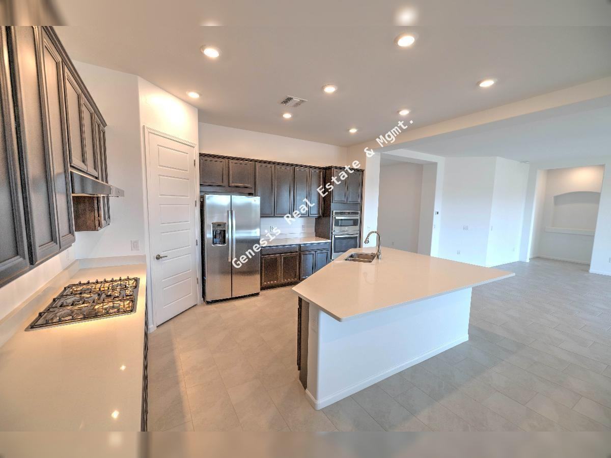 10734 N Cactus Point Dr - Photo 4 of 49