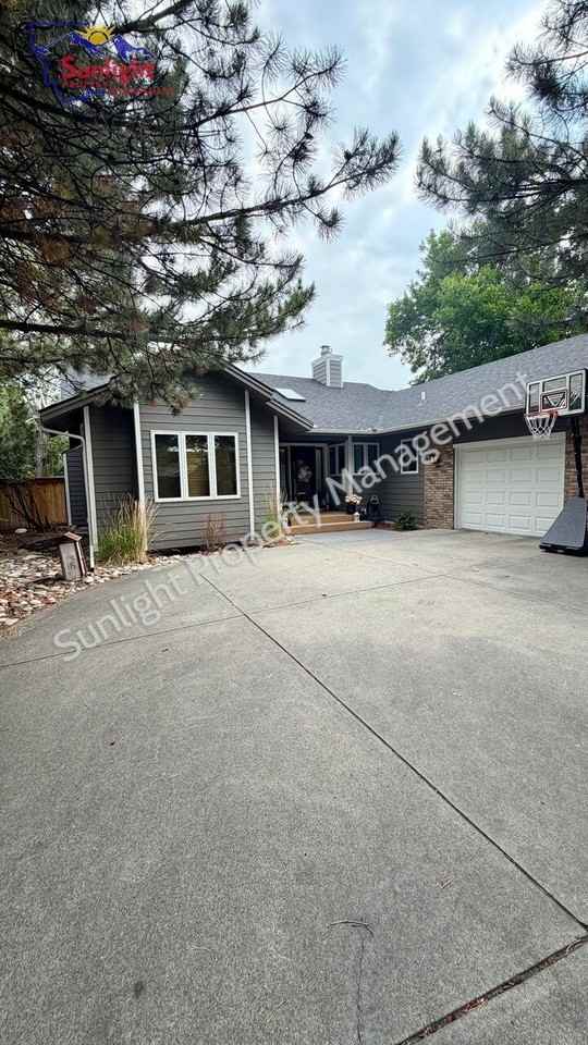 2940 Rimrock Rd #2 - Photo 3 of 26