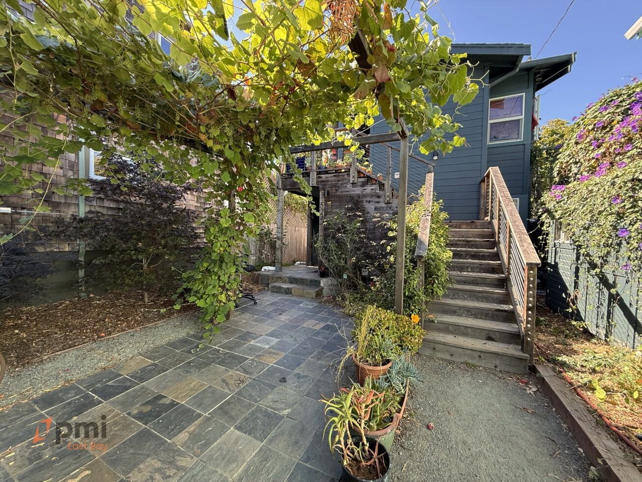 524 61st St - Photo 4 of 8