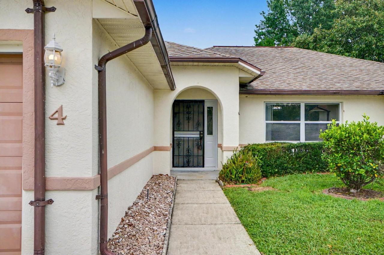 4 Foxhall Ct - Photo 2 of 50