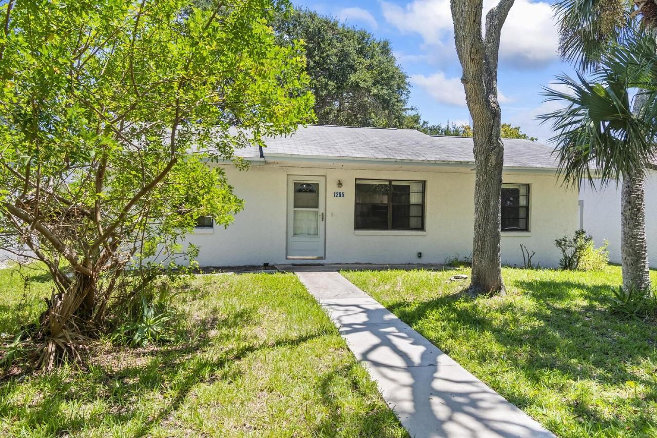 1205 S Flagler Ave - Photo 2 of 50
