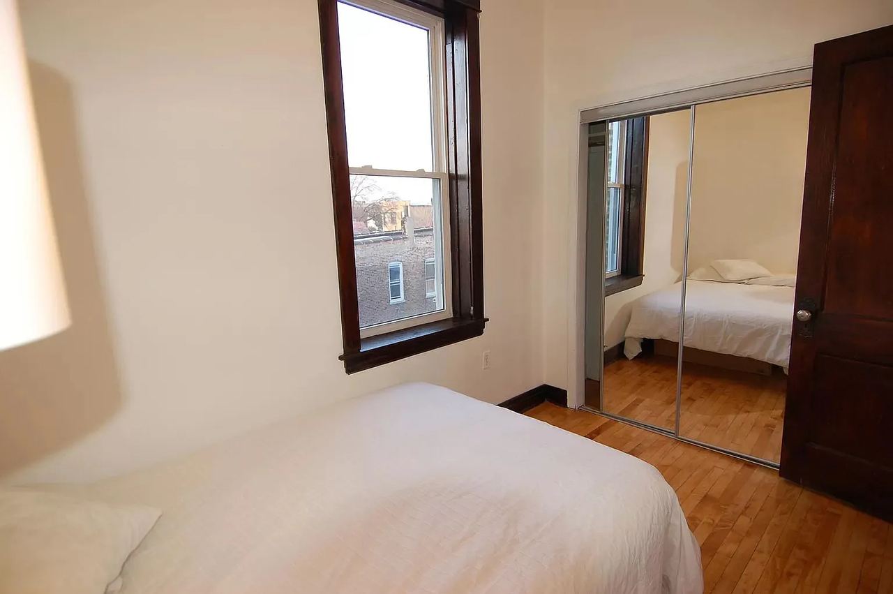912 N Richmond St #1R - Photo 7 of 8
