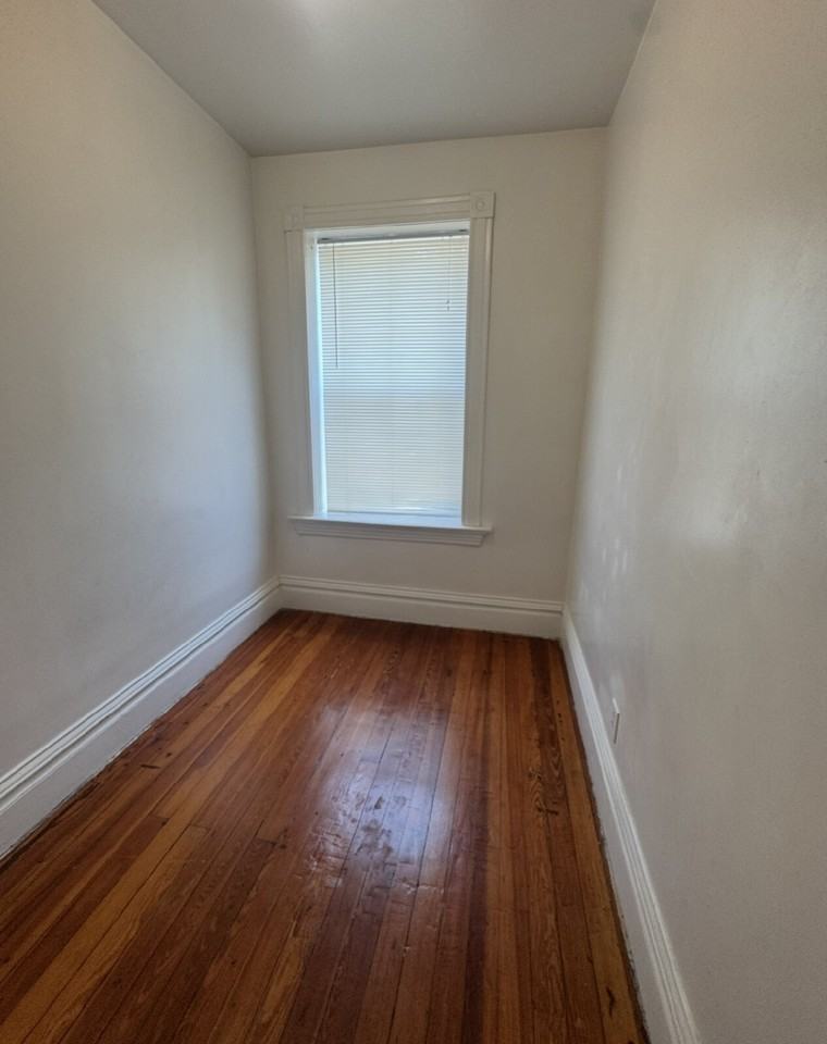 4545 Virginia Ave - Photo 3 of 10