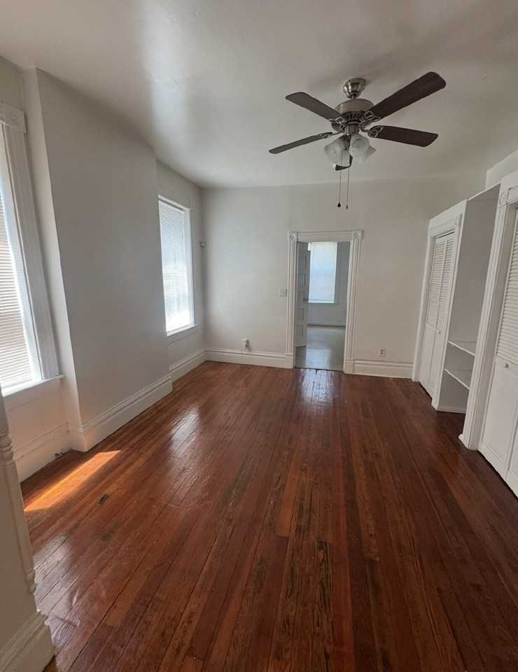 4545 Virginia Ave - Photo 5 of 10