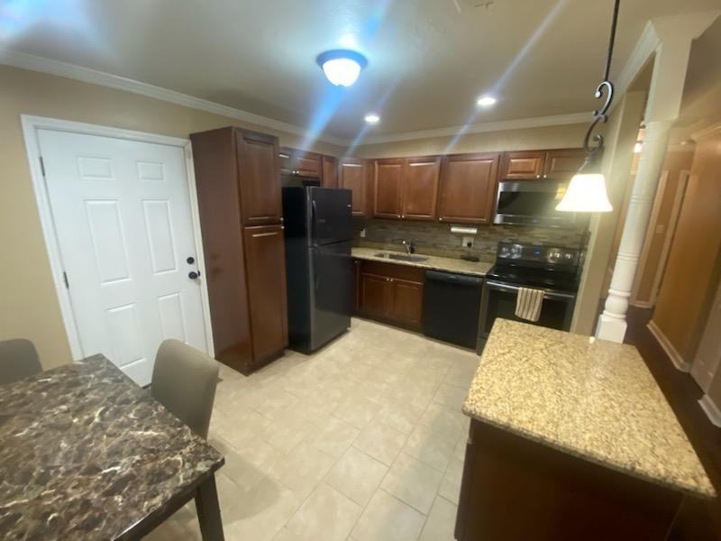 1307 Callen St - Photo 7 of 25